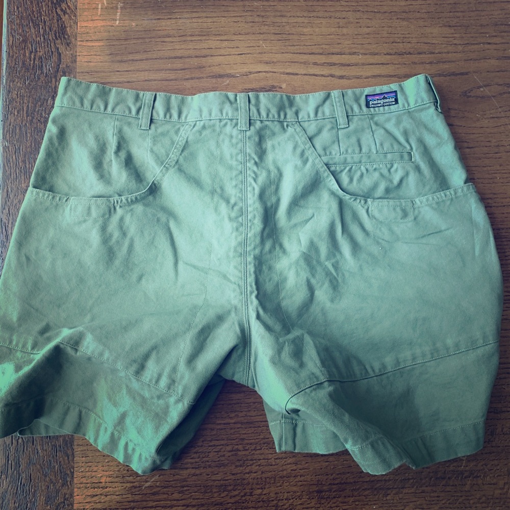 Patagonia 100% Organic cotton Army Green shorts
